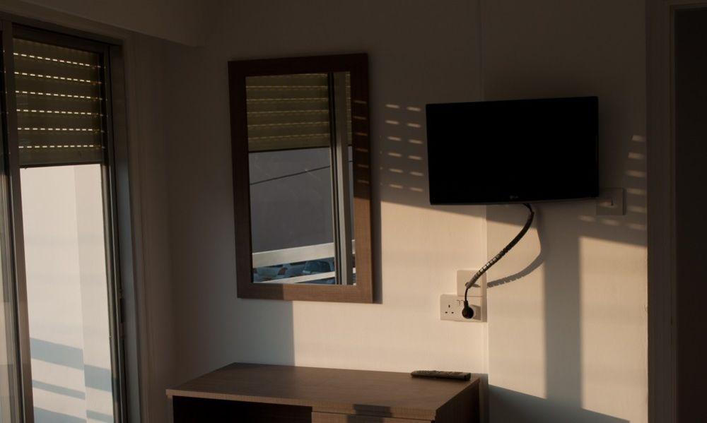 St. George Rent Rooms Larnaca Exterior photo
