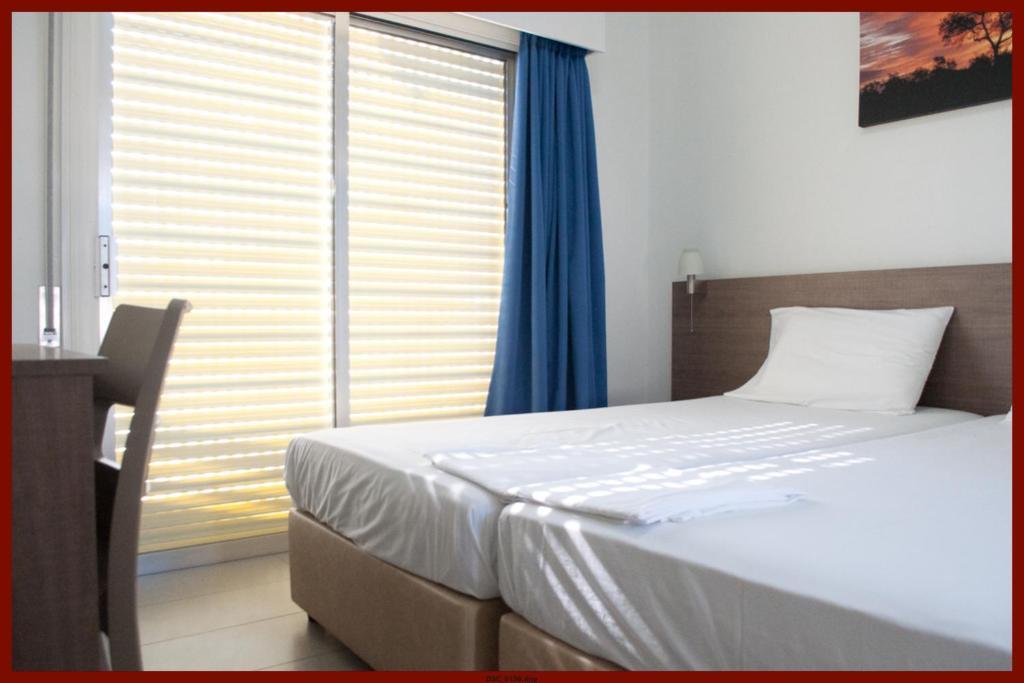 St. George Rent Rooms Larnaca Exterior photo